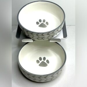 2 Signature Housewares 5"R x 1.5"D Gray Arrow Food Water Pet Dog Bowl New